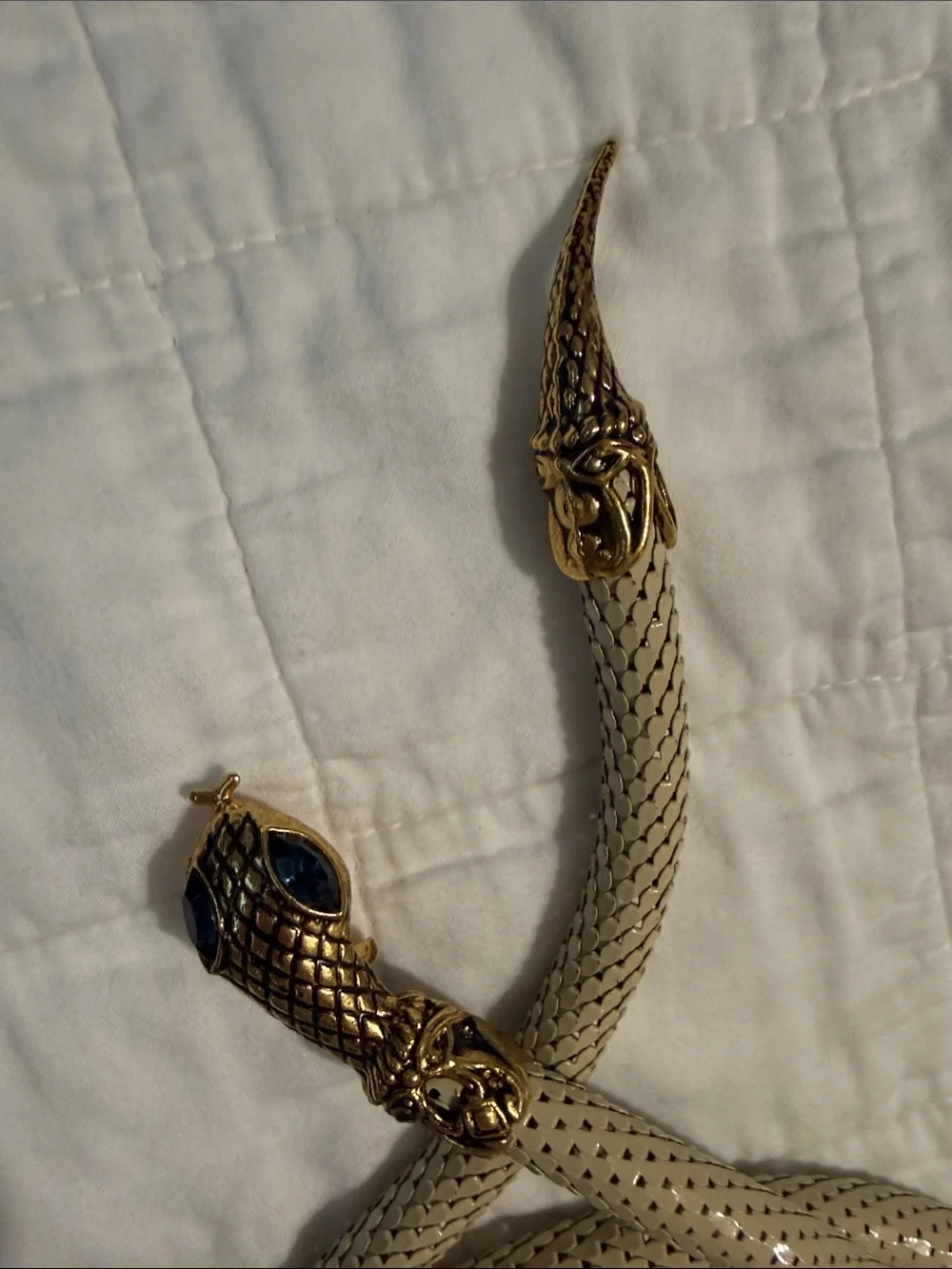 Vintage DL Auld ivory snake mesh belt with blue eyes